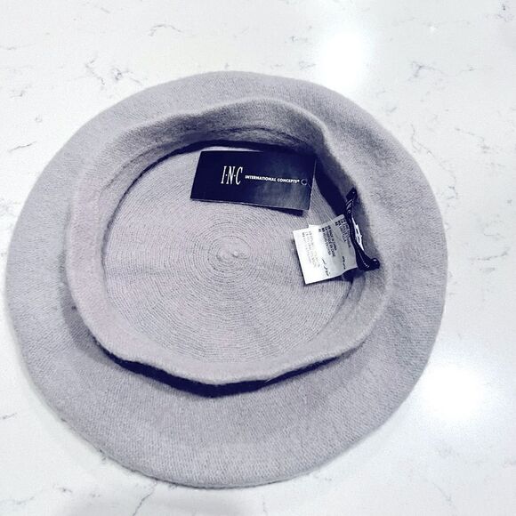 NWT INC International Concepts Solid Beret, hat beanie for women’s in Grey - Picture 3 of 6